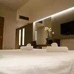Hotel Rodon And
