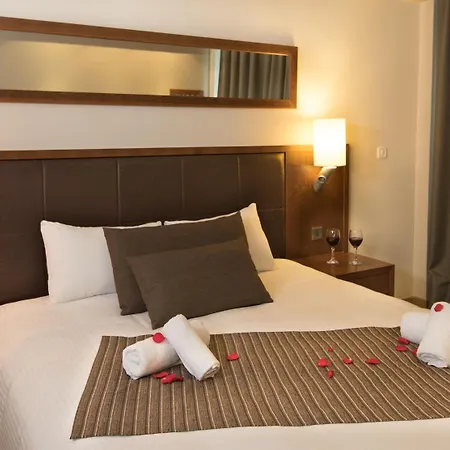 Rodon And Hotel 3*