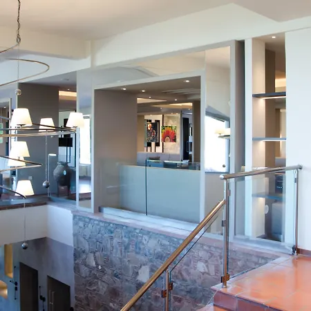 Rodon And Отель