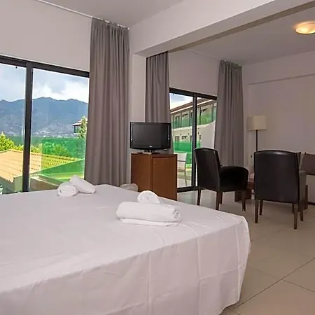 Rodon And Hotel