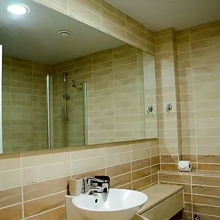 Hotel Rodon And 3*
