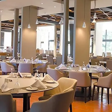 Hotel Rodon And